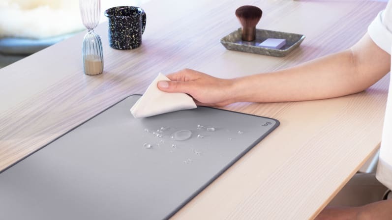 Lót chuột Logitech Studio Series Desk Mat