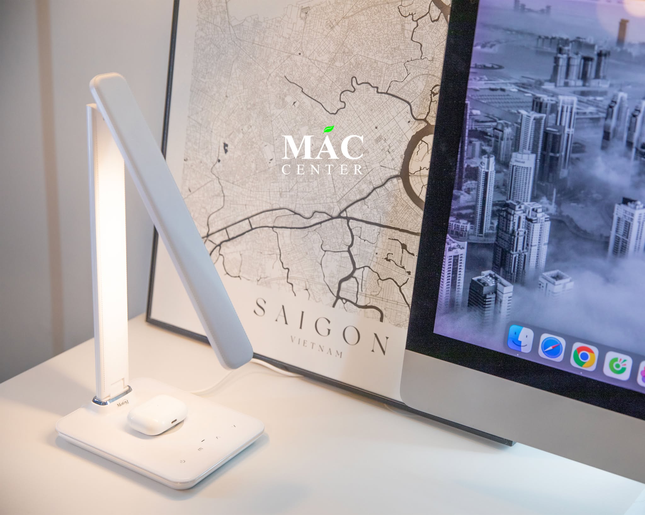 Đèn bàn Motom GST006 Đèn bàn Motom GST006